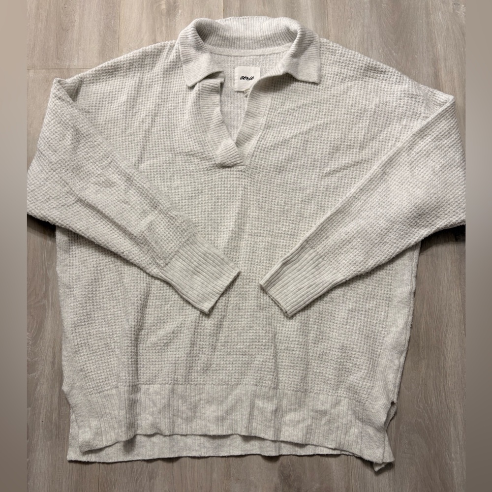 Aerie Light Gray V-Neck Sweater